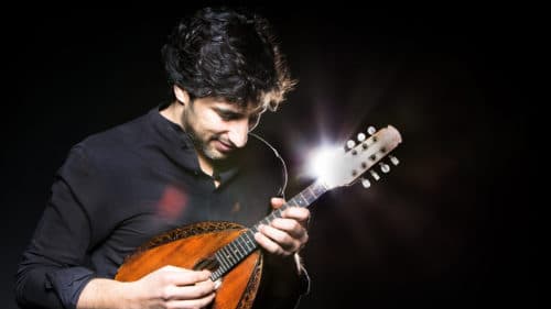 Photo of mandolin player Avi Avital