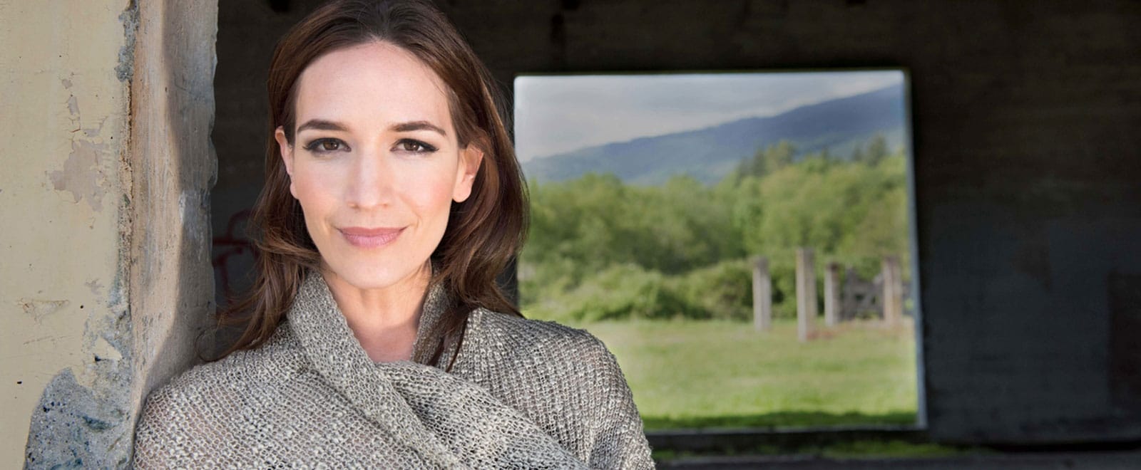 Lindsey_1600x660