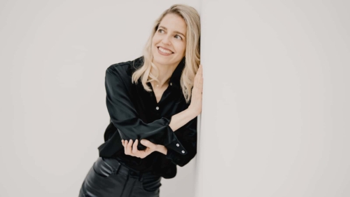 Karina Canellakis ConductorPhoto: Marco Borggreveall rights reserved